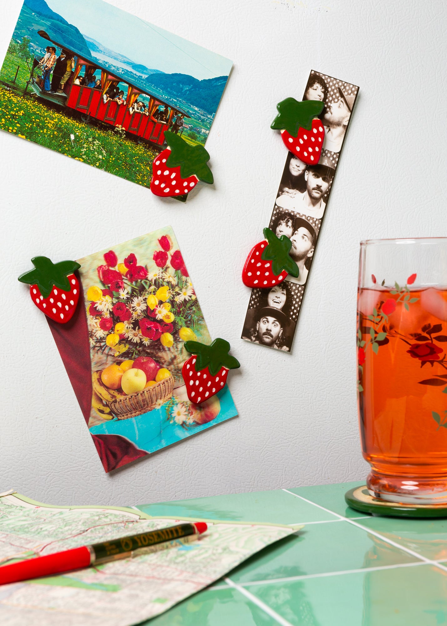 Strawberry Magnet